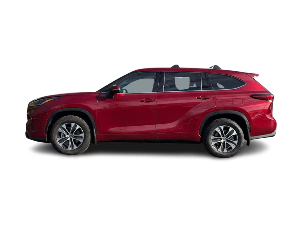 Thumbnail: 2021 Toyota Highlander - 3