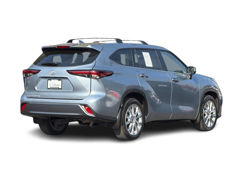 Thumbnail: 2024 Toyota Highlander - 17
