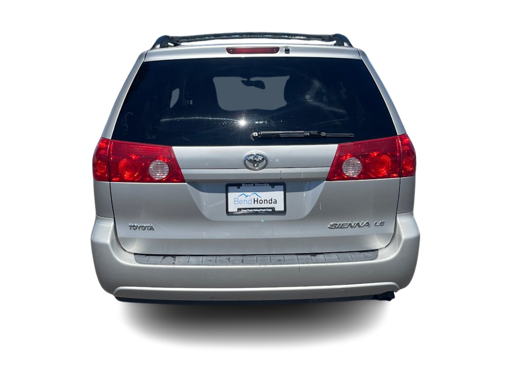 Thumbnail: 2010 Toyota Sienna - 5