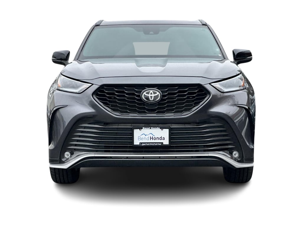 Thumbnail: 2022 Toyota Highlander - 6