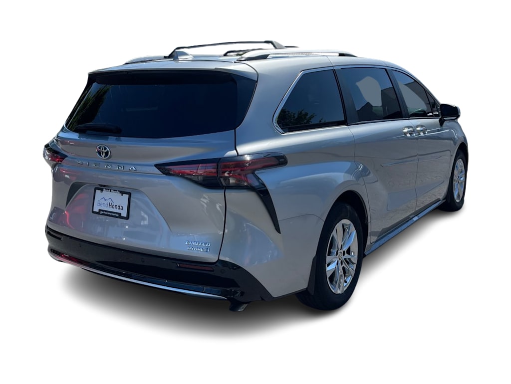 Thumbnail: 2024 Toyota Sienna - 13