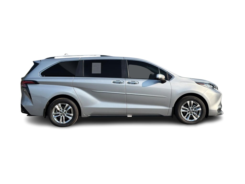 Thumbnail: 2024 Toyota Sienna - 20