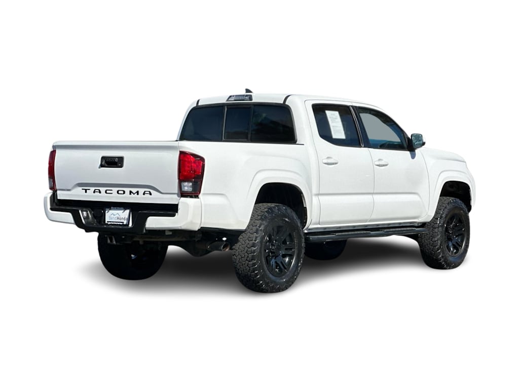 Thumbnail: 2019 Toyota Tacoma - 17