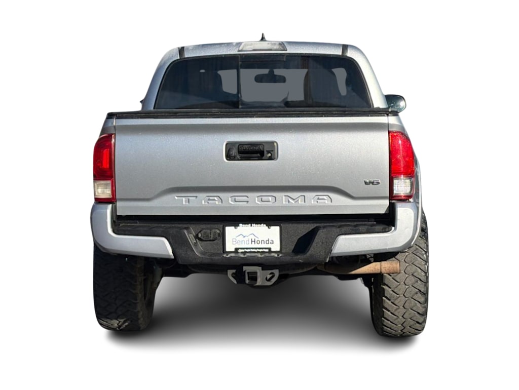 Thumbnail: 2017 Toyota Tacoma - 5