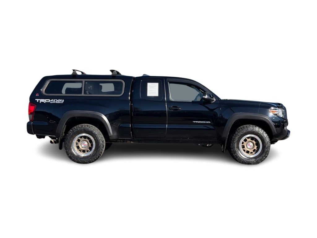 Thumbnail: 2016 Toyota Tacoma - 19