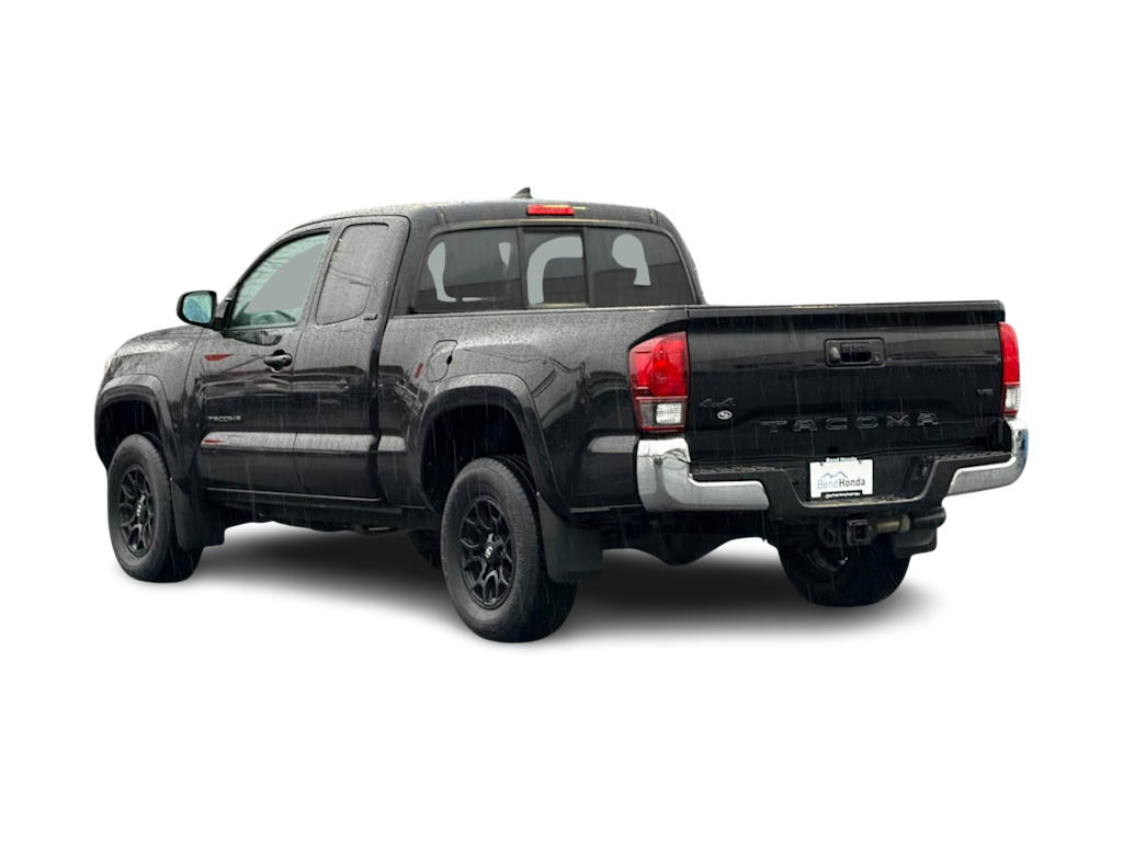 Thumbnail: 2019 Toyota Tacoma - 4