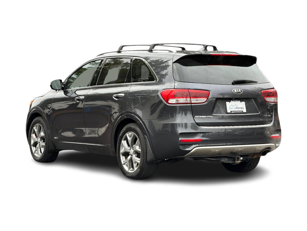 Thumbnail: 2017 Kia Sorento - 4