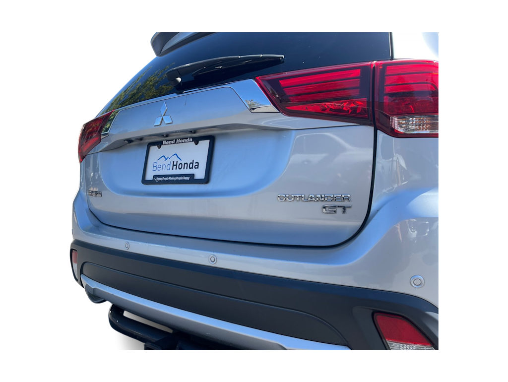 Thumbnail: 2016 Mitsubishi Outlander - 16