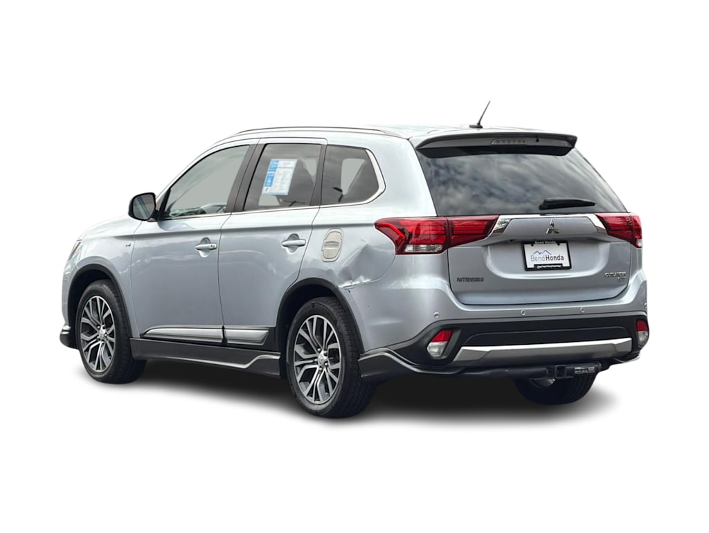 Thumbnail: 2016 Mitsubishi Outlander - 4