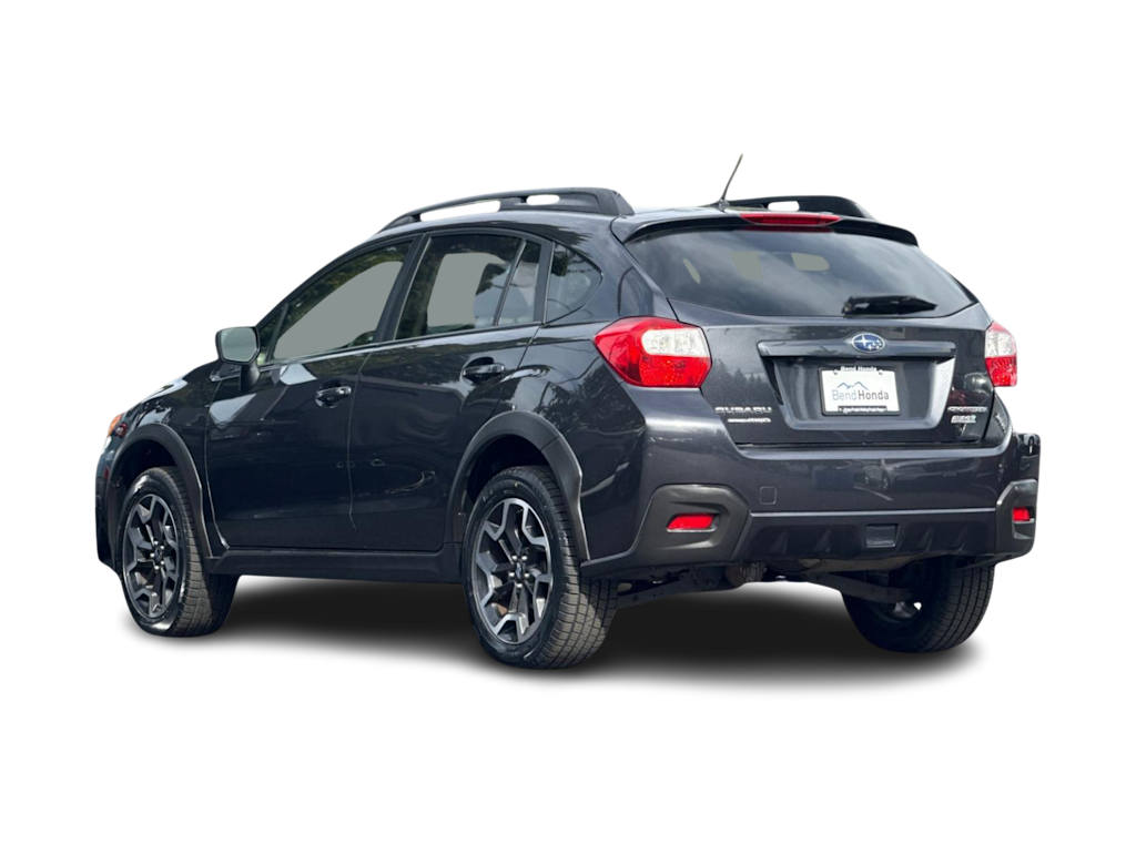 Thumbnail: 2016 Subaru Crosstrek - 4