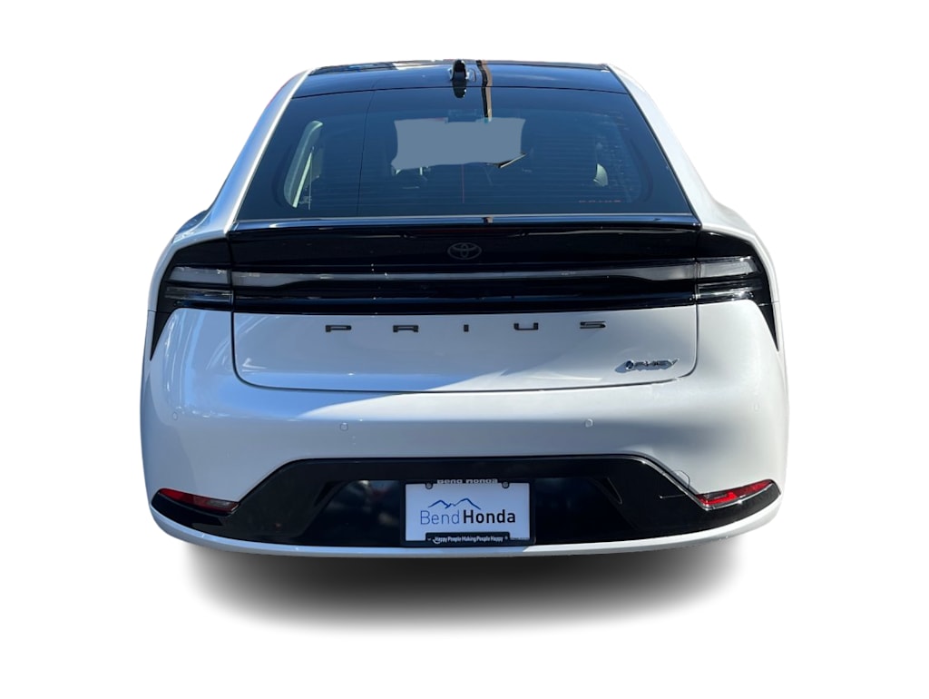 Thumbnail: 2025 Toyota Prius v - 5