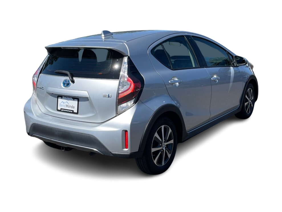 Thumbnail: 2018 Toyota Prius c - 12