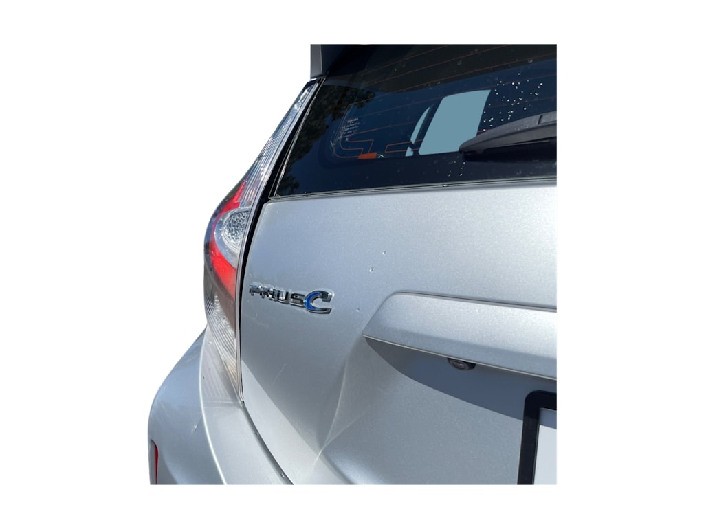 Thumbnail: 2018 Toyota Prius c - 16