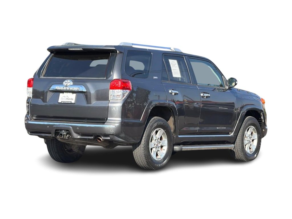 Thumbnail: 2010 Toyota 4Runner - 17