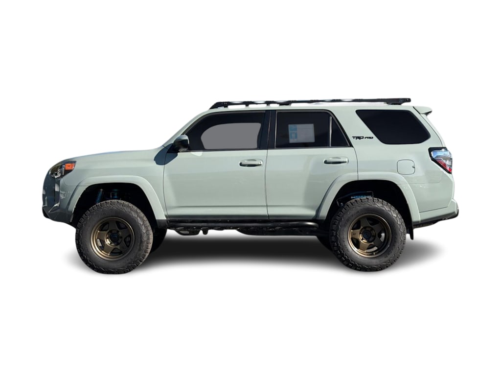 Thumbnail: 2021 Toyota 4Runner - 3