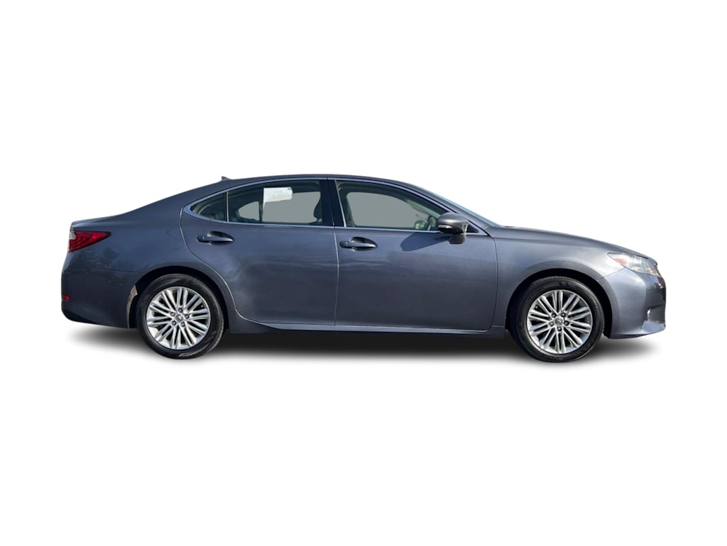 Thumbnail: 2013 Lexus ES - 17