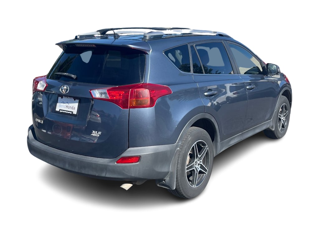 Thumbnail: 2013 Toyota RAV4 - 11