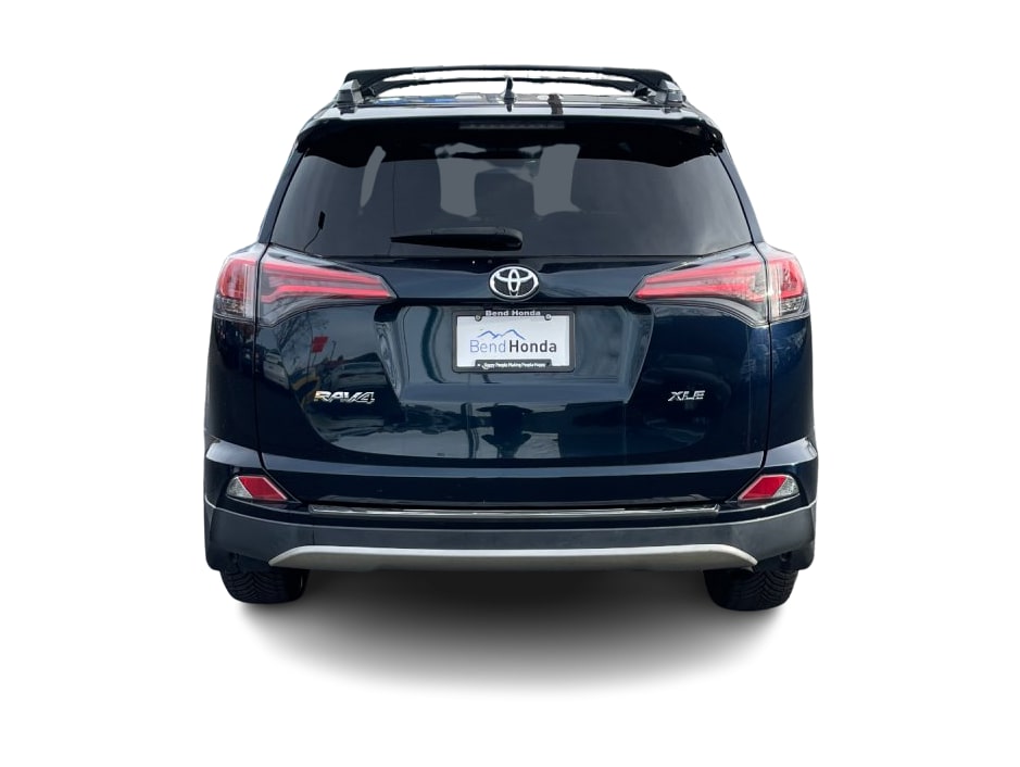 Thumbnail: 2018 Toyota RAV4 - 4