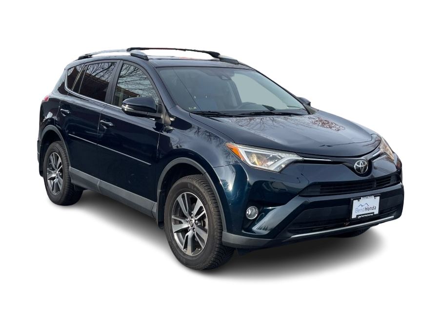 Thumbnail: 2018 Toyota RAV4 - 15