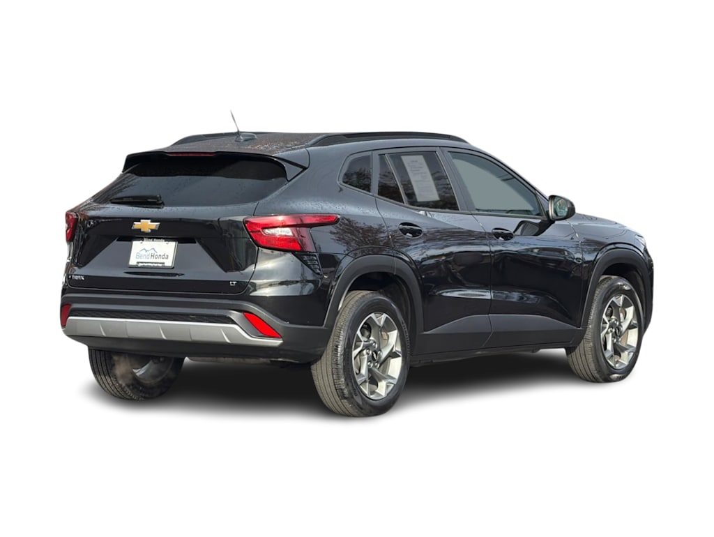 Thumbnail: 2025 Chevrolet Trax - 18