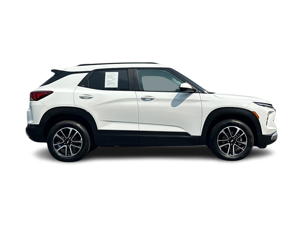 Thumbnail: 2025 Chevrolet TrailBlazer - 17