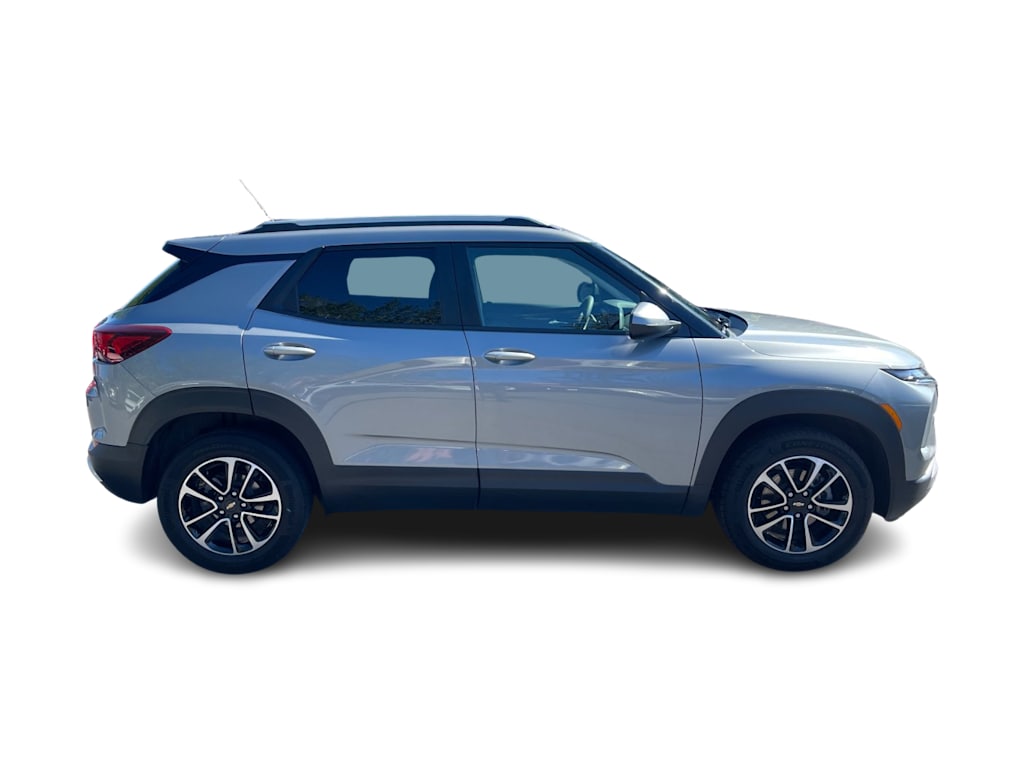 Thumbnail: 2025 Chevrolet TrailBlazer - 14