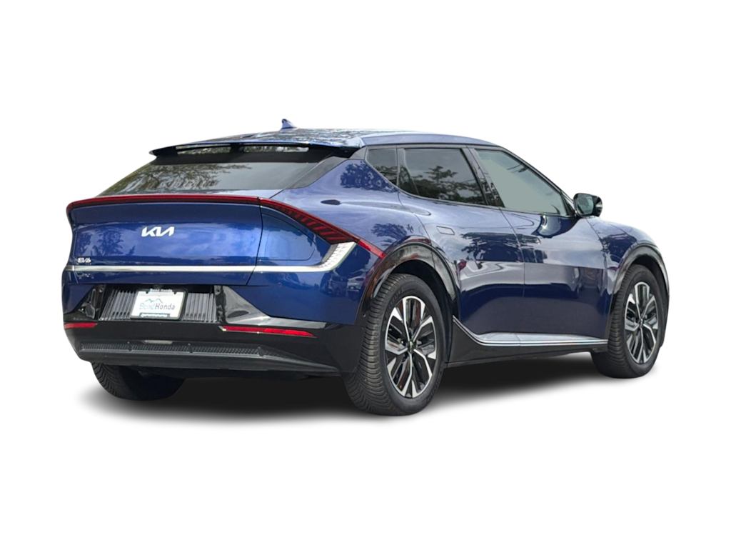 Thumbnail: 2022 Kia EV6 - 17