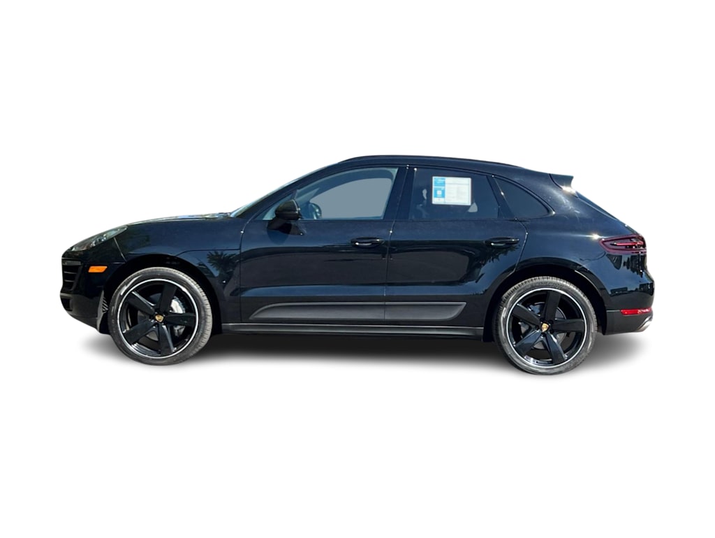 Thumbnail: 2017 Porsche Macan - 3