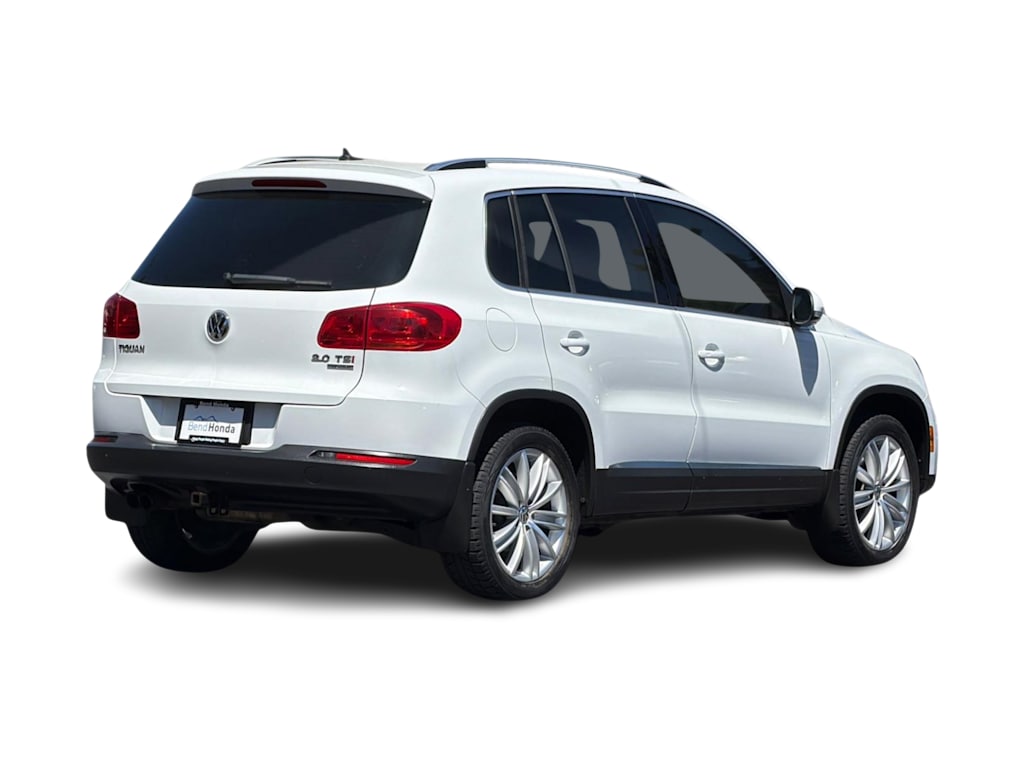 Thumbnail: 2015 Volkswagen Tiguan - 18