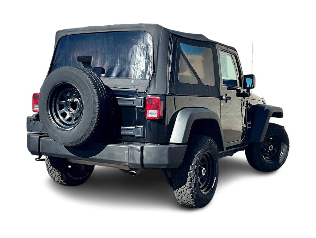 Thumbnail: 2015 Jeep Wrangler - 23