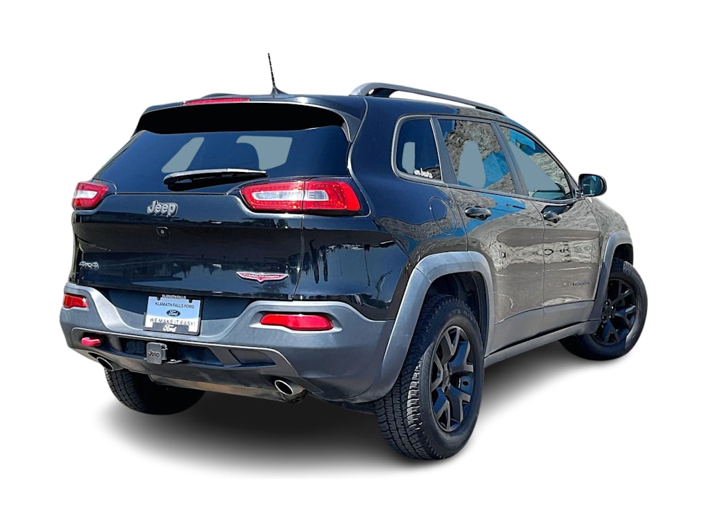 Thumbnail: 2016 Jeep Cherokee - 22