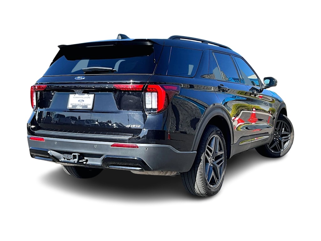Thumbnail: 2025 Ford Explorer - 22