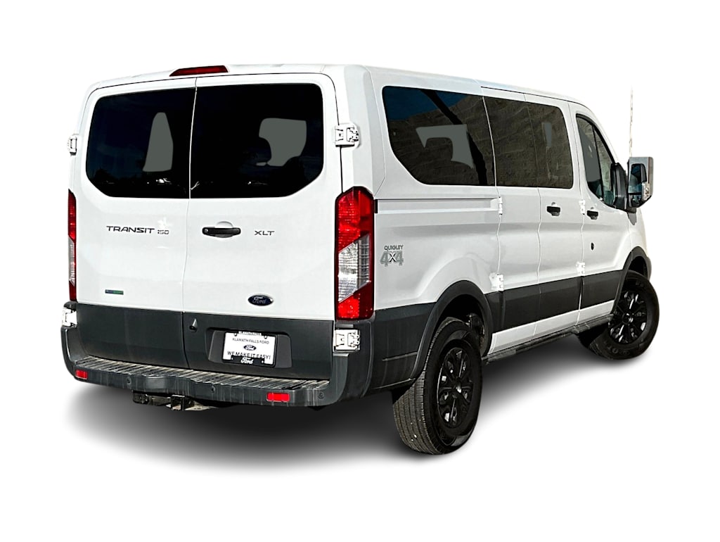 Thumbnail: 2018 Ford Transit Series - 23