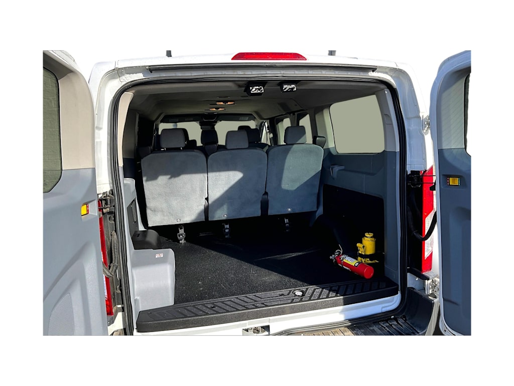 Thumbnail: 2018 Ford Transit Series - 18