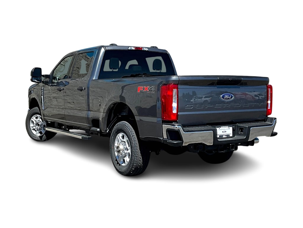 2025 Ford F-250 XLT 4