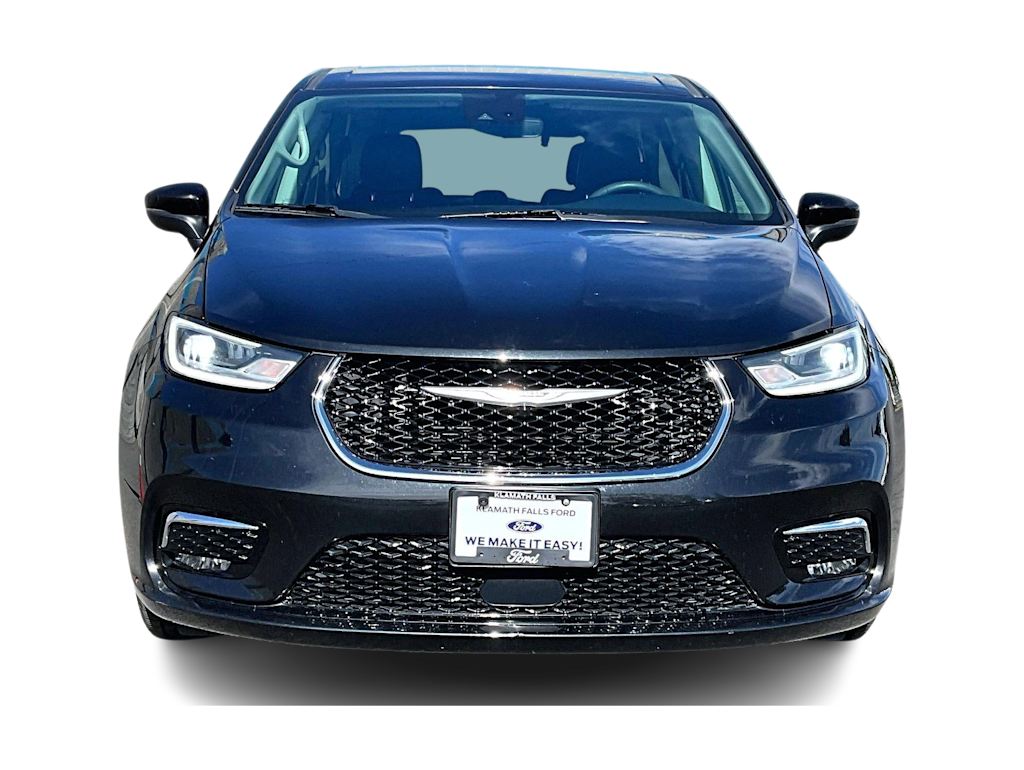 Thumbnail: 2023 Chrysler Pacifica - 6