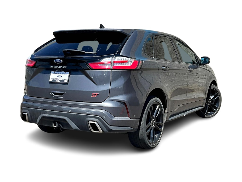 2022 Ford Edge ST 24
