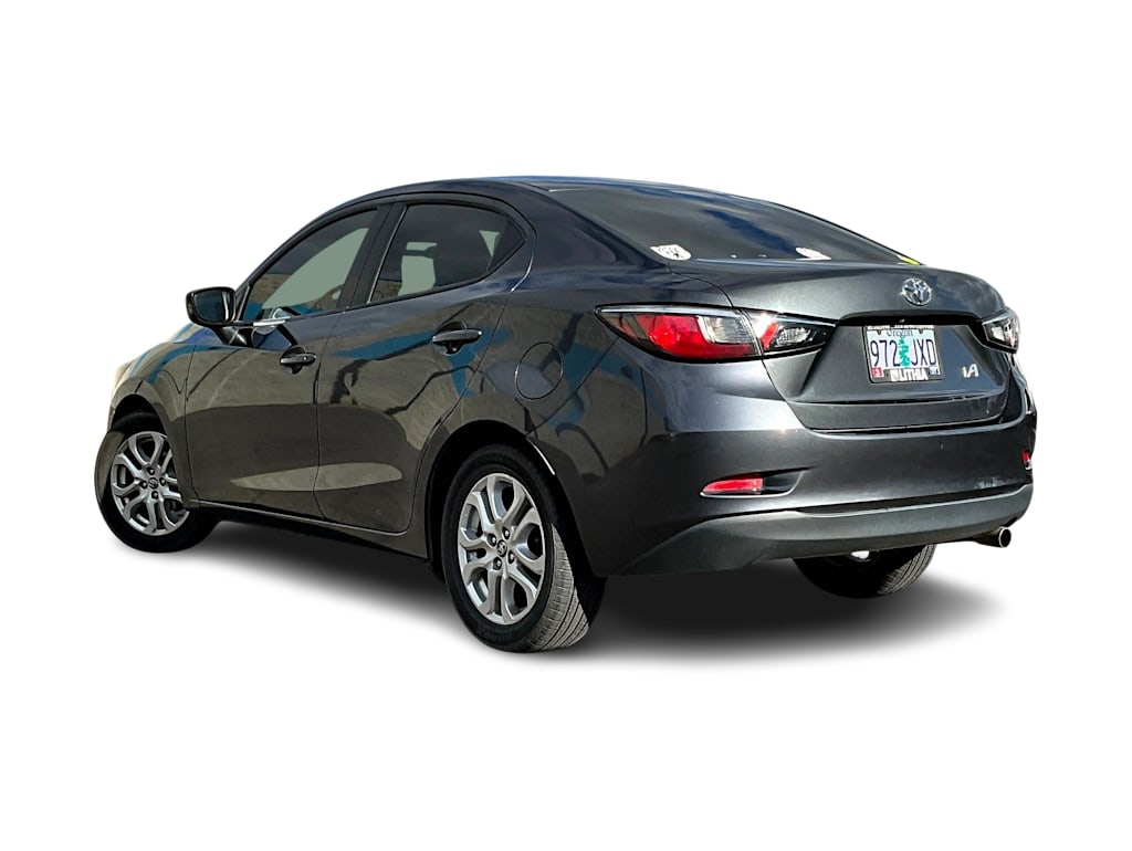 Thumbnail: 2017 Toyota Yaris iA - 4