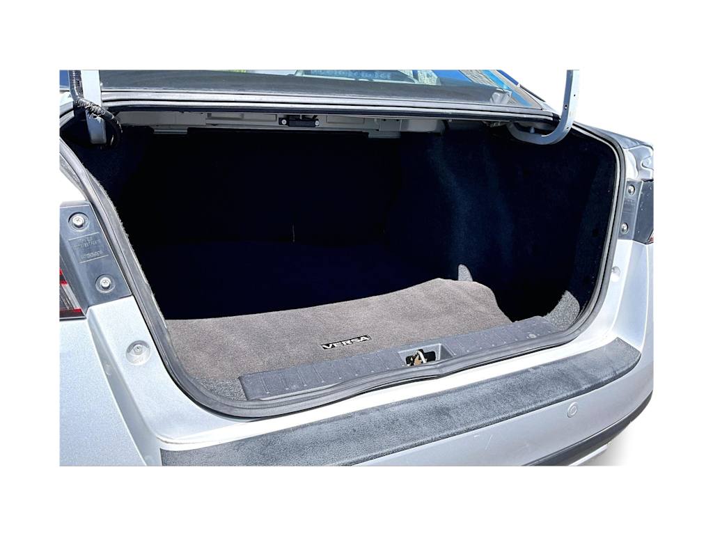 Thumbnail: 2021 Nissan Versa - 17