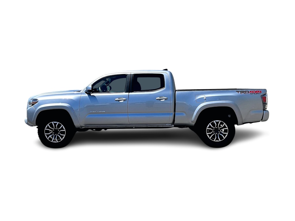 Thumbnail: 2022 Toyota Tacoma - 3