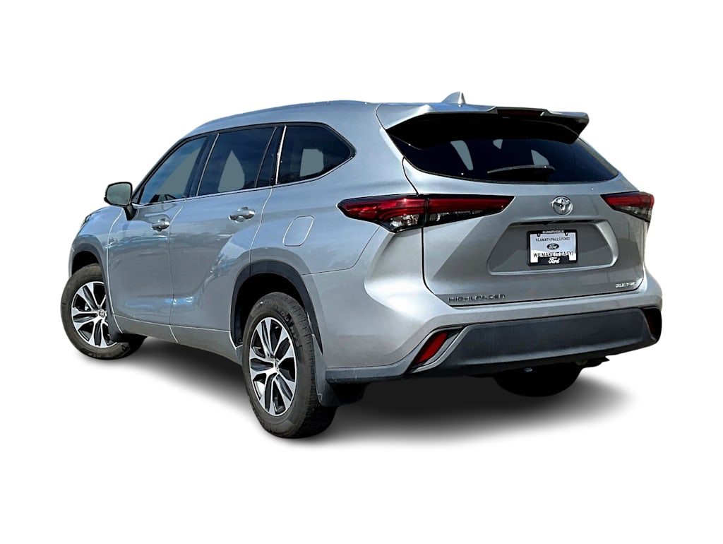 2021 Toyota Highlander XLE 4