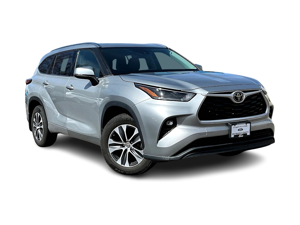 2021 Toyota Highlander XLE 21
