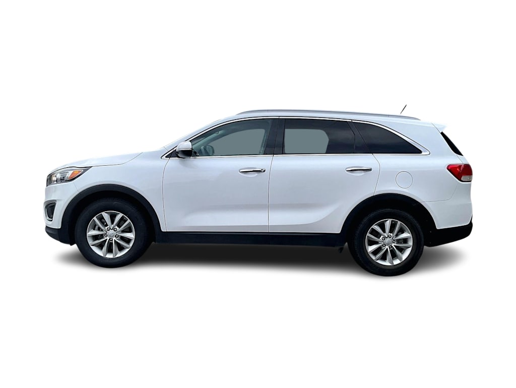 Thumbnail: 2017 Kia Sorento - 3