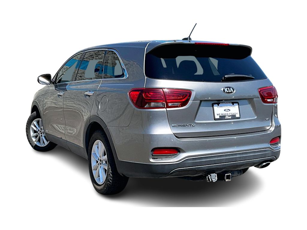Thumbnail: 2019 Kia Sorento - 4