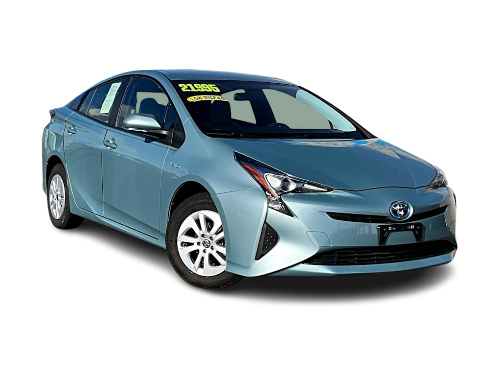 2016 Toyota Prius Two 23