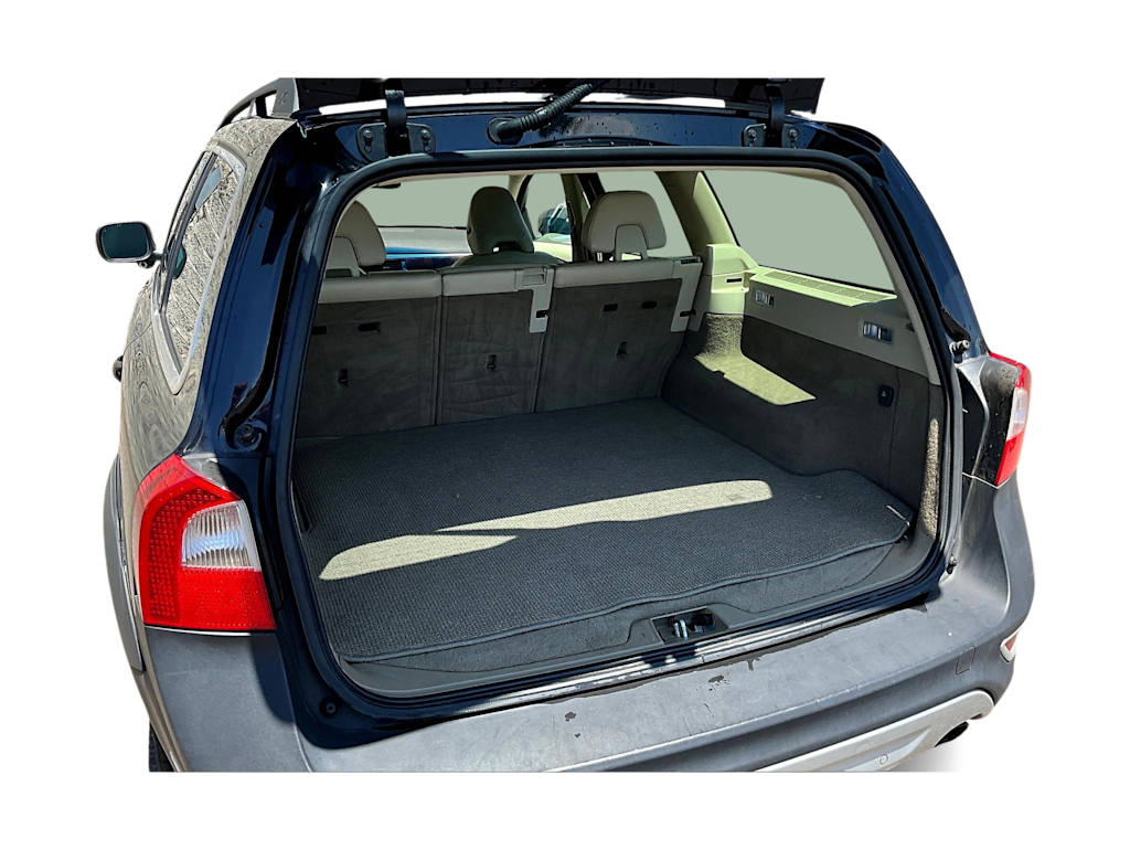 Thumbnail: 2011 Volvo XC70 - 18