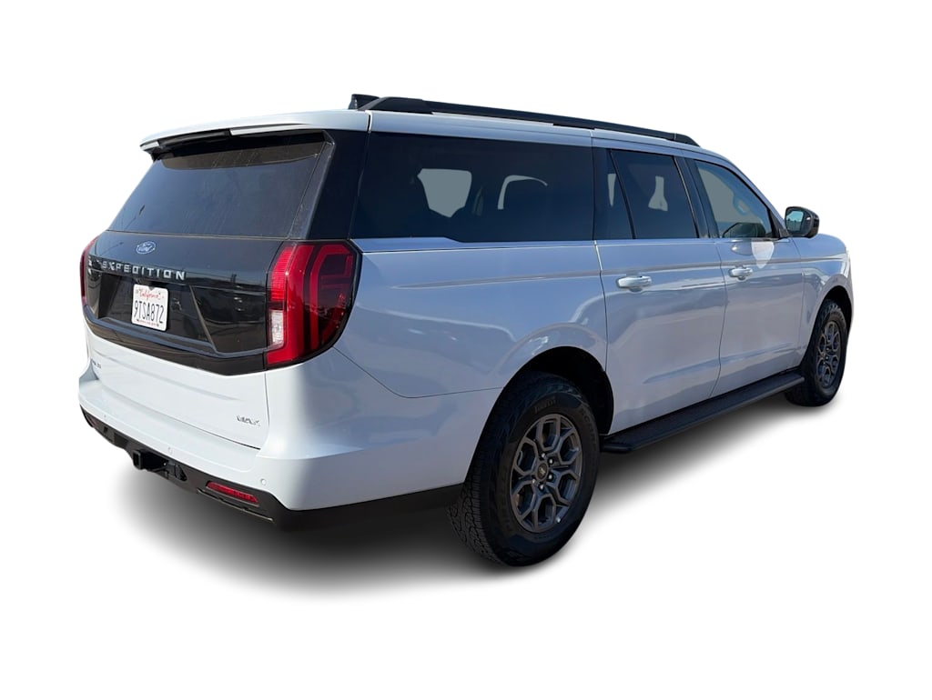Thumbnail: 2025 Ford Expedition MAX - 16