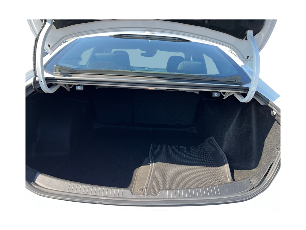 Thumbnail: 2023 Chevrolet Malibu - 18