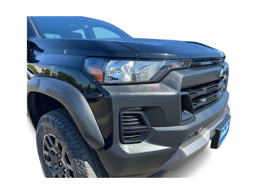 Thumbnail: 2024 Chevrolet Colorado - 22