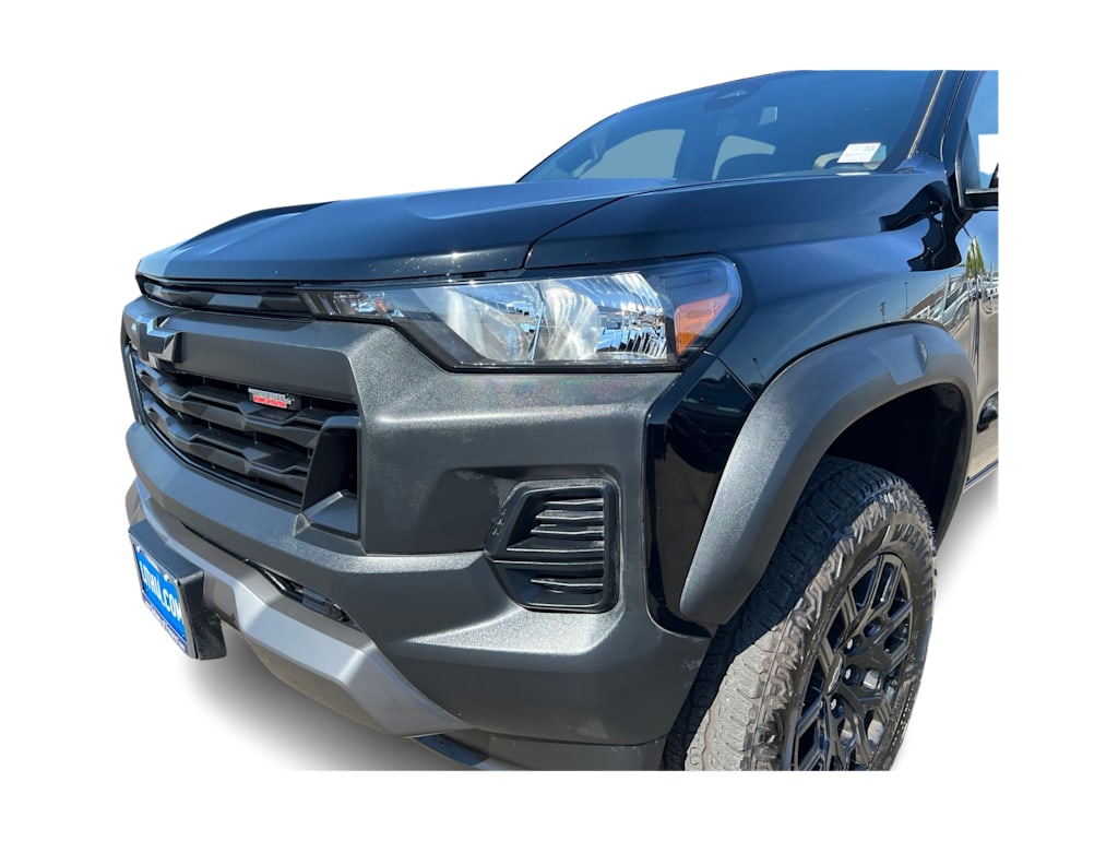 Thumbnail: 2024 Chevrolet Colorado - 21